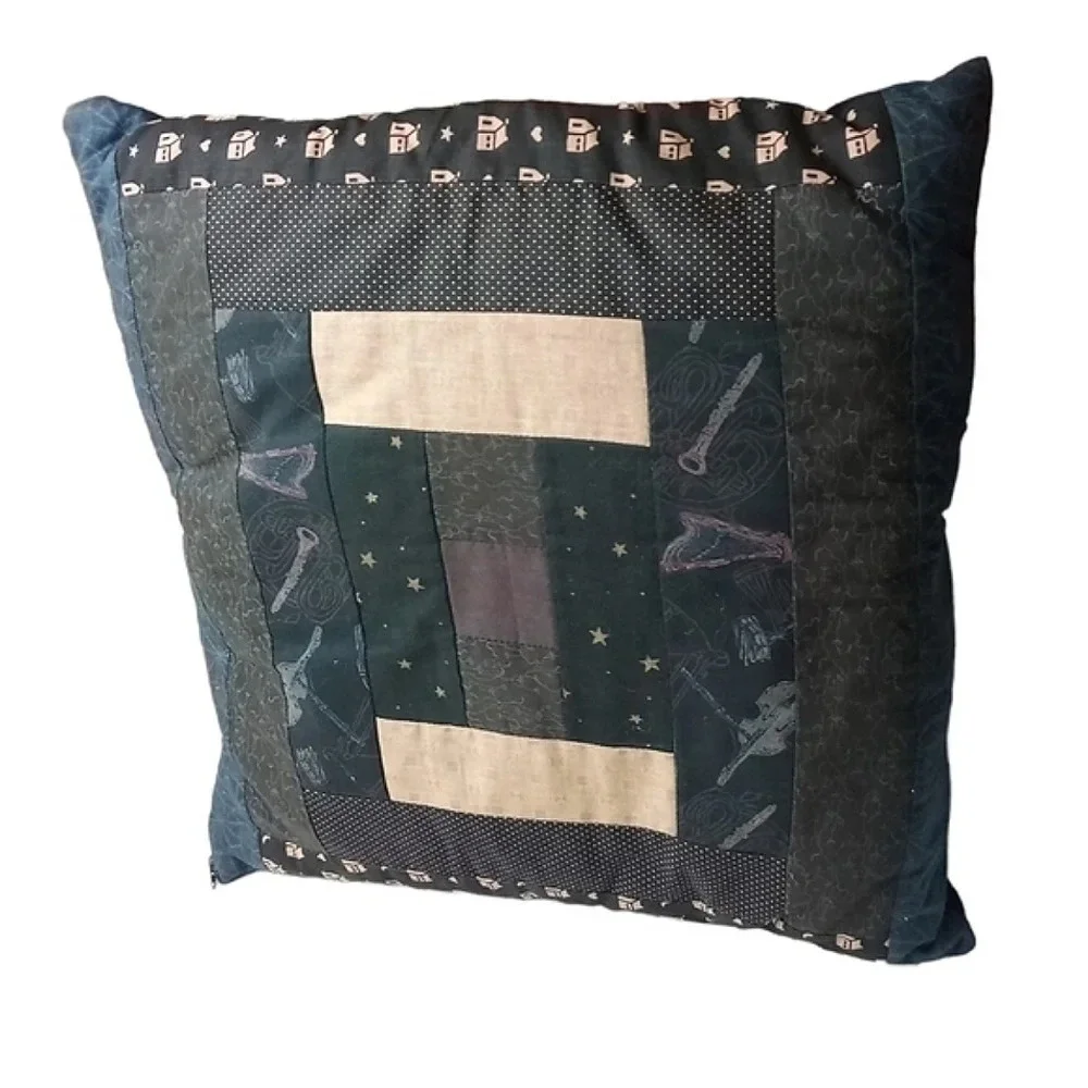 Vintage Folklore Violin Mini Houses Pillow